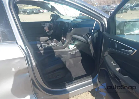 2021 Ford Edge Titanium z USA, uszkodzony, nr VIN 2FMPK4K90MBA39814